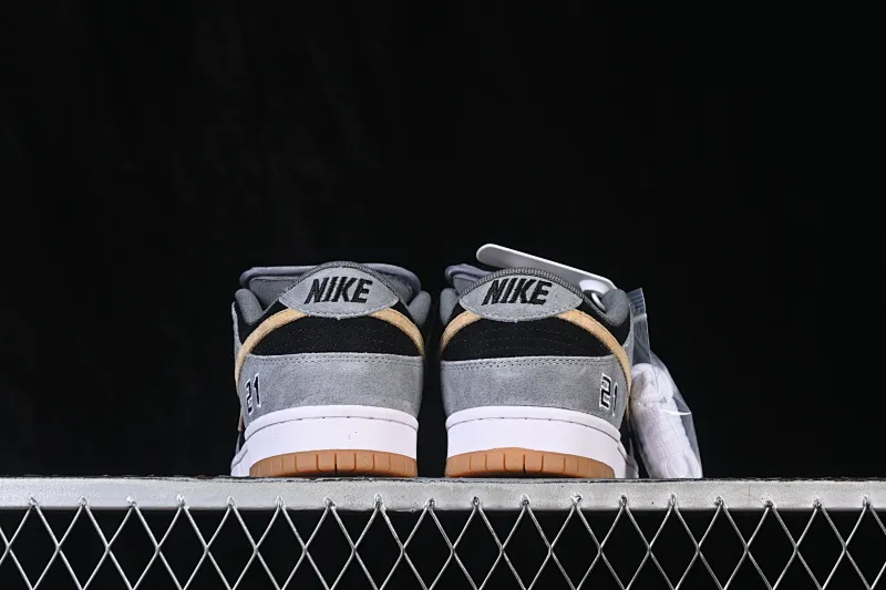 All categories Nk SB Dunk series Nk SB Dunk Low low-top sneakers Nike SB Dunk Low SB low-top casual sneakers BQ6817-204